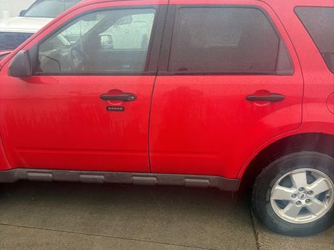 Used 2009 Ford Escape XLT image 10