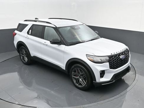 New 2026 Ford Explorer ST-Line w/ ST-Line Street Pack image 22