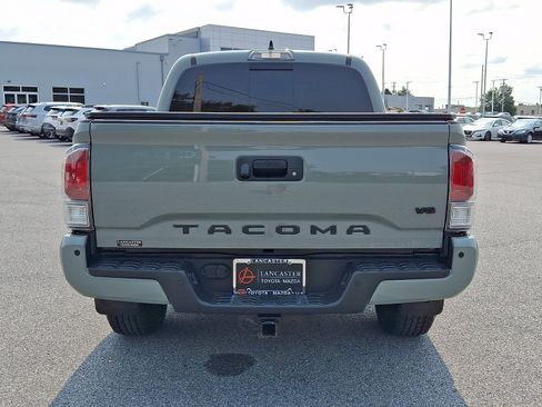 Certified 2023 Toyota Tacoma TRD Off-Road w/ Technology Package AWD/4WD image 6