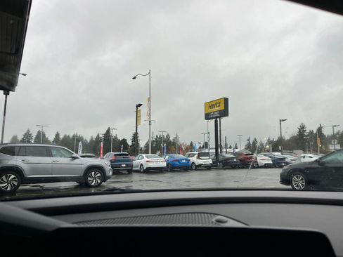 Used 2025 Hyundai Elantra SEL image 18