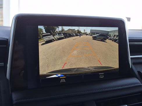 Used 2023 Chevrolet Tahoe Z71 AWD/4WD image 31