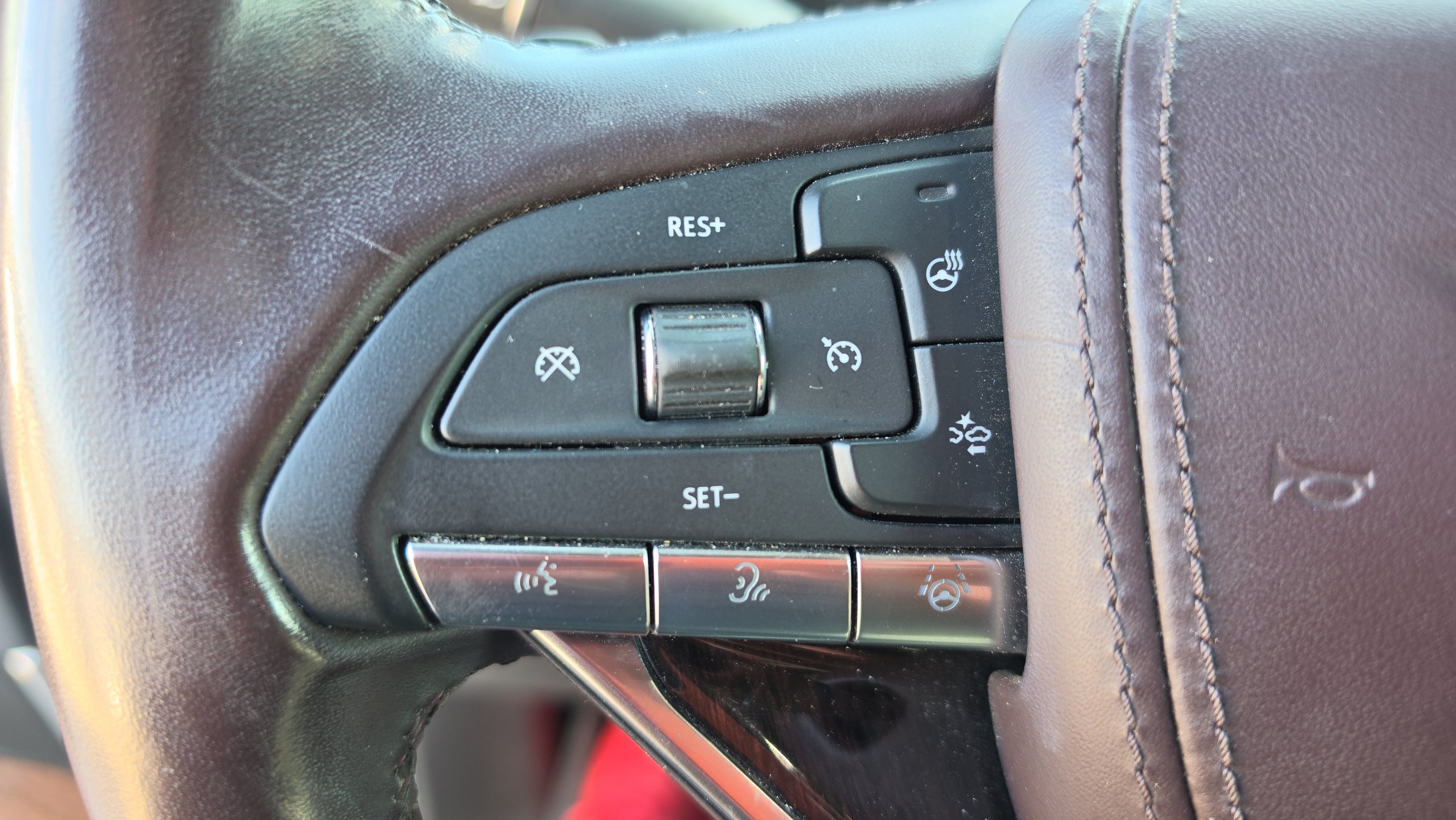 Used 2024 Cadillac Escalade Sport Platinum RWD image 13