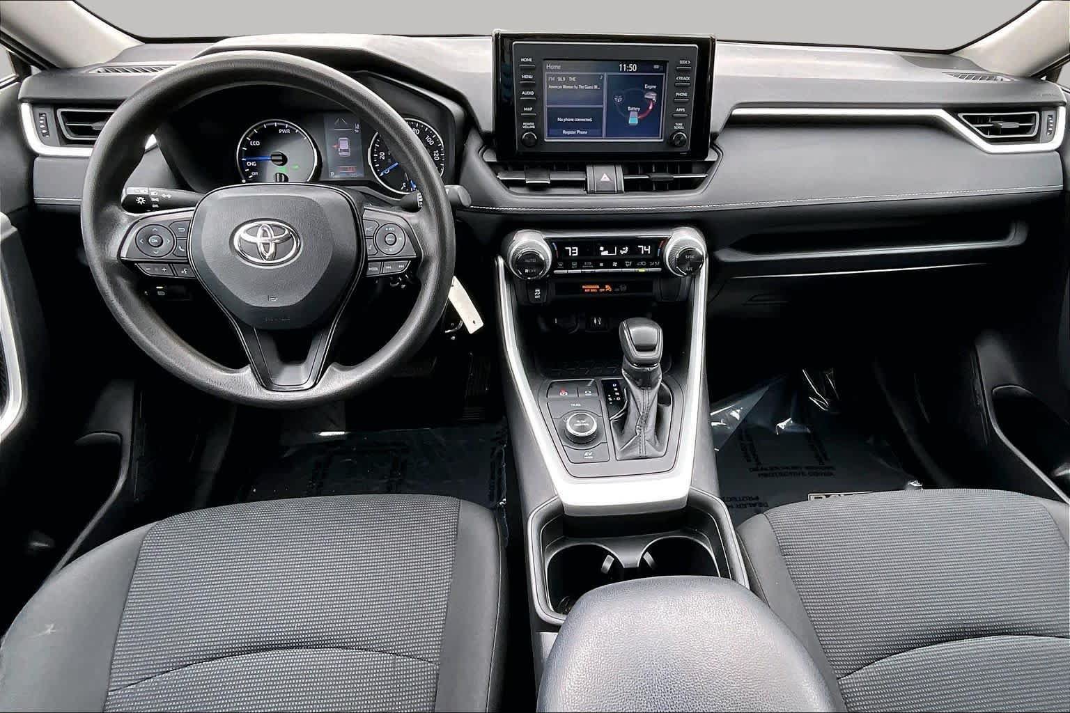 Used 2019 Toyota RAV4 LE w/ Carpet Mat Package AWD/4WD image 15