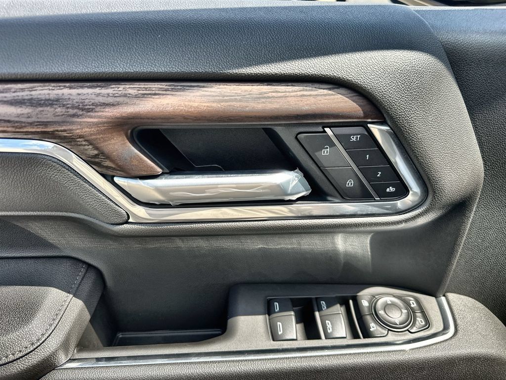 New 2026 GMC Sierra 1500 SLT RWD image 22