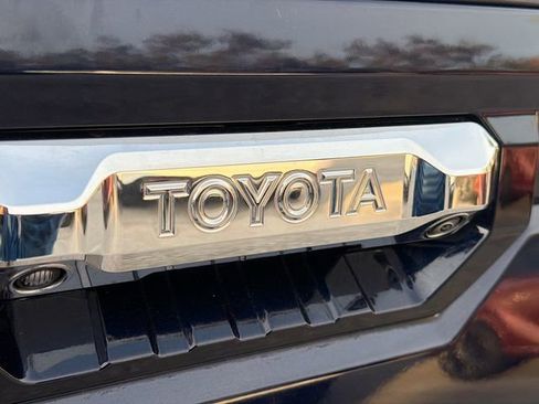 Used 2022 Toyota Tundra 1794 Edition image 11