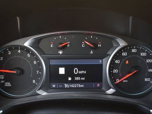 Used 2019 Chevrolet Equinox LT w/ Sun & Navigation Package image 11