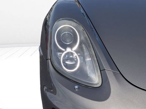 Used 2013 Porsche Boxster RWD image 17