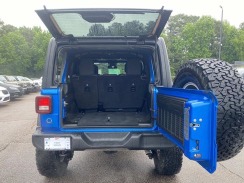 Used 2024 Jeep Wrangler Unlimited Sport AWD/4WD image 5