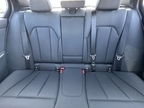 Used 2019 BMW 330i xDrive Sedan w/ Convenience Package image 17