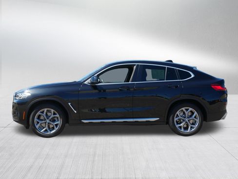 Used 2024 BMW X4 xDrive30i w/ Parking Assistance Package AWD/4WD image 4
