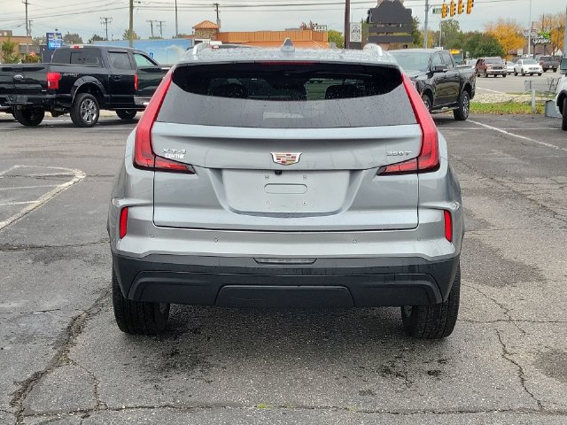 Certified 2024 Cadillac XT4 Luxury w/ Cold Weather Package FWD image 7