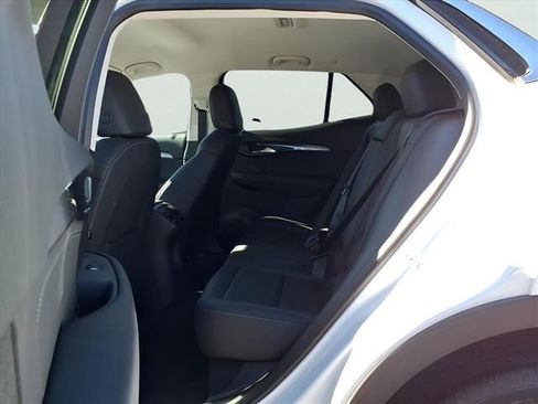 Used 2025 Buick Envision Preferred image 11