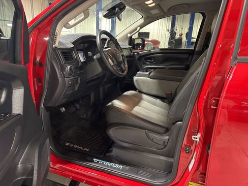 Used 2020 Nissan Titan S w/ S Utility Package image 12