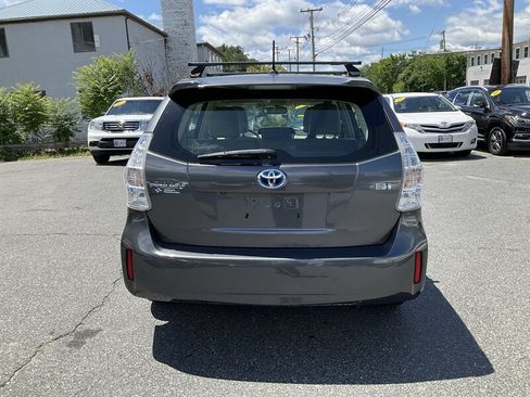 Used 2012 Toyota Prius V Five FWD image 6