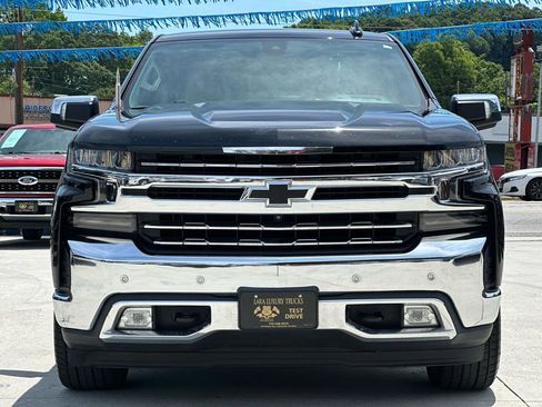Used 2019 Chevrolet Silverado 1500 LTZ w/ LTZ Texas Edition RWD image 2
