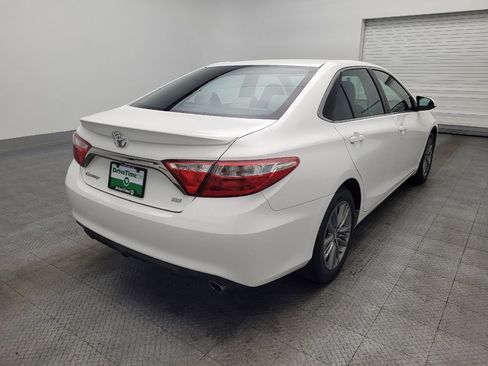 Used 2016 Toyota Camry SE image 9