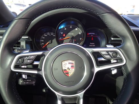 Used 2021 Porsche Macan AWD/4WD image 21