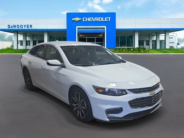 Used 2018 Chevrolet Malibu LT FWD image 3