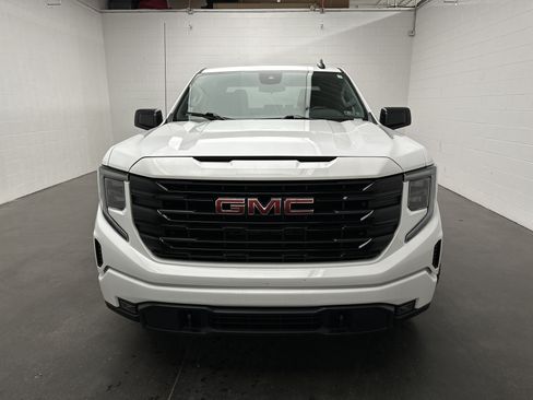 Used 2024 GMC Sierra 1500 Elevation AWD/4WD image 3