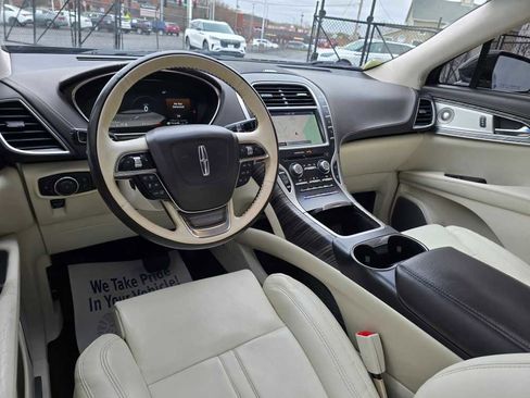Used 2019 Lincoln Nautilus Black Label AWD/4WD image 22