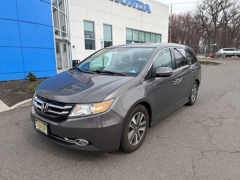 Used 2014 Honda Odyssey Touring image 1