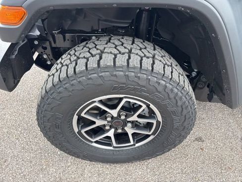 New 2026 Jeep Gladiator Rubicon AWD/4WD image 8