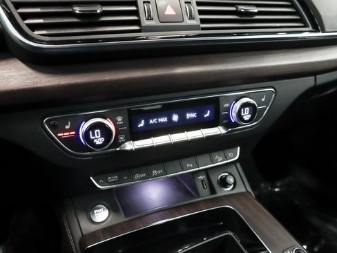 Used 2023 Audi Q5 2.0T Premium Plus w/ Premium Plus Package image 23