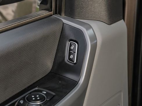 Used 2023 Ford F150 XLT image 42