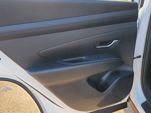 Certified 2025 Hyundai Tucson SEL image 9