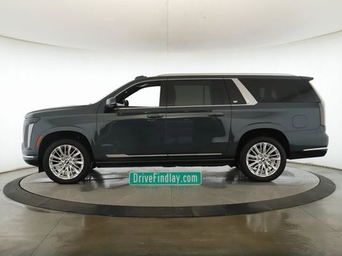 Used 2025 Cadillac Escalade ESV Premium Luxury w/ Touring Package image 9