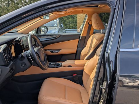 Used 2024 Lexus NX 350h AWD w/ Premium Package image 16