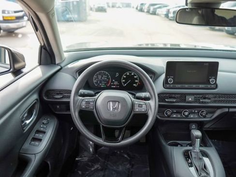 Used 2024 Honda HR-V LX image 14
