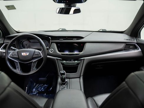 Certified 2022 Cadillac XT5 Premium Luxury image 13