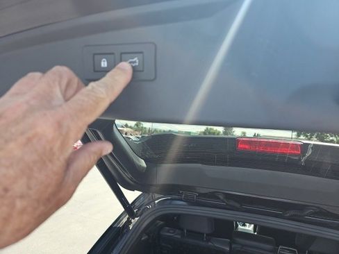 Used 2021 Subaru Outback Onyx Edition XT w/ Popular Package #2 image 17