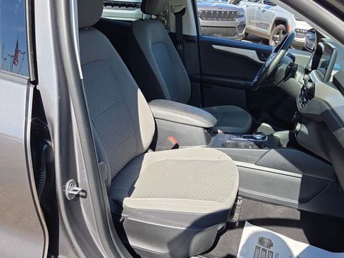 Used 2022 Ford Escape SE w/ Convenience Package FWD image 15