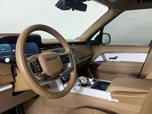 Used 2023 Land Rover Range Rover SV AWD/4WD image 45