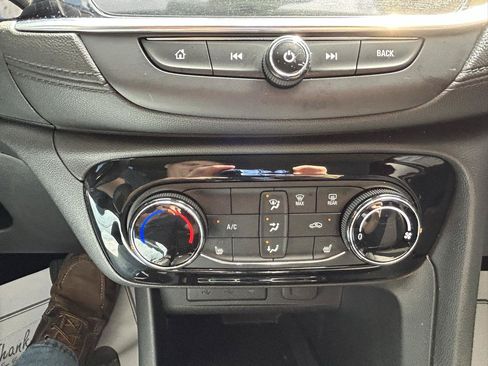 Used 2022 Buick Encore GX Preferred w/ Cold Weather Comfort Package AWD/4WD image 24