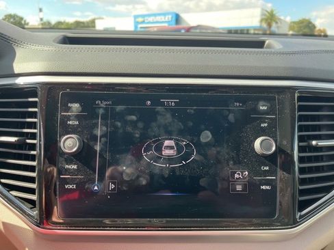 Used 2021 Volkswagen Atlas SEL w/ MDO Package (Bench Seat) image 22