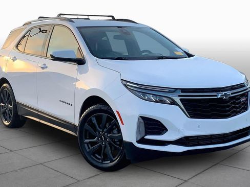 Used 2022 Chevrolet Equinox RS w/ LPO, Floor Liner Package FWD image 3