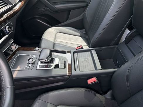 Used 2019 Audi Q5 2.0T Premium Plus w/ Premium Plus Package AWD/4WD image 24