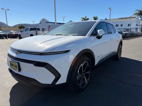 New 2026 Chevrolet Equinox EV LT image 4