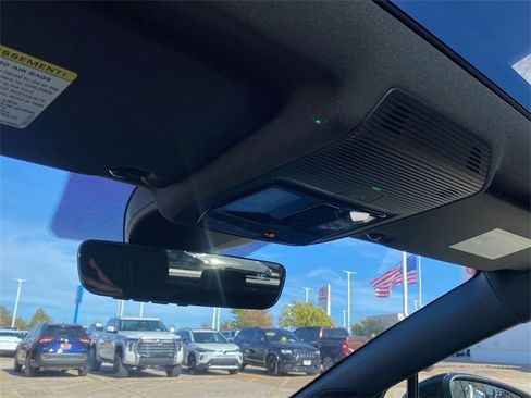 Used 2023 Volkswagen ID.4 Pro S image 30