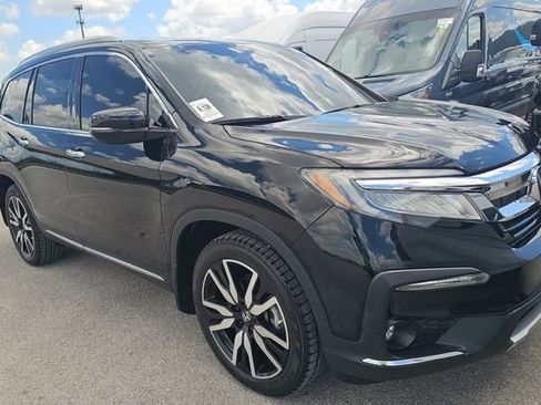 Used 2020 Honda Pilot Touring image 2