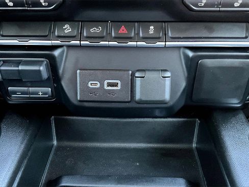 Used 2022 Chevrolet Silverado 1500 LT Trail Boss w/ Bed Protection Package image 33