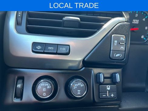Used 2017 Chevrolet Tahoe Premier AWD/4WD image 35
