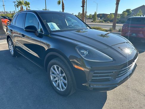 Used 2022 Porsche Cayenne Platinum Edition AWD/4WD image 8