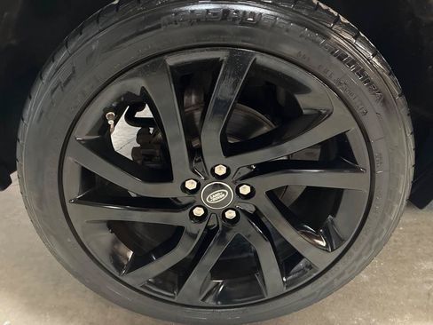 Used 2017 Land Rover Discovery Sport HSE AWD/4WD image 5