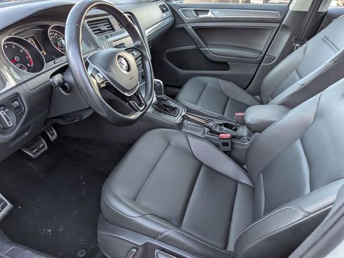 Used 2017 Volkswagen Golf Alltrack SE image 12
