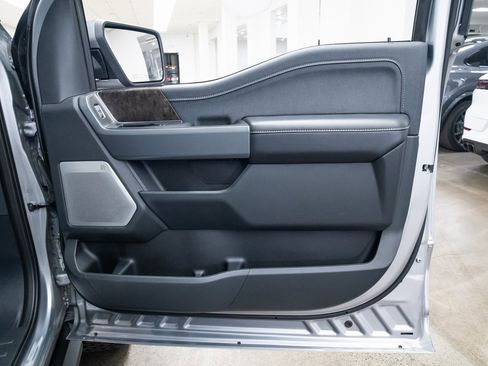 Used 2021 Ford F150 Lariat w/ Equipment Group 502A High image 29