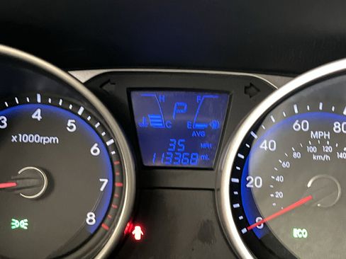 Used 2015 Hyundai Tucson GLS image 14